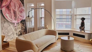 Smart TV, music library