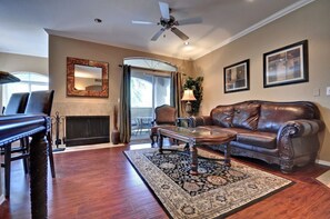 TV, fireplace, DVD player - Amazing Casita with Upgrades Galore! (Scottsdale)