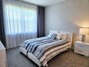 2 chambres, bureau, Wi-Fi, draps fournis