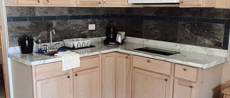 Signature Double Room | Private kitchen | Stovetop, cookware/dishes/utensils, freezer