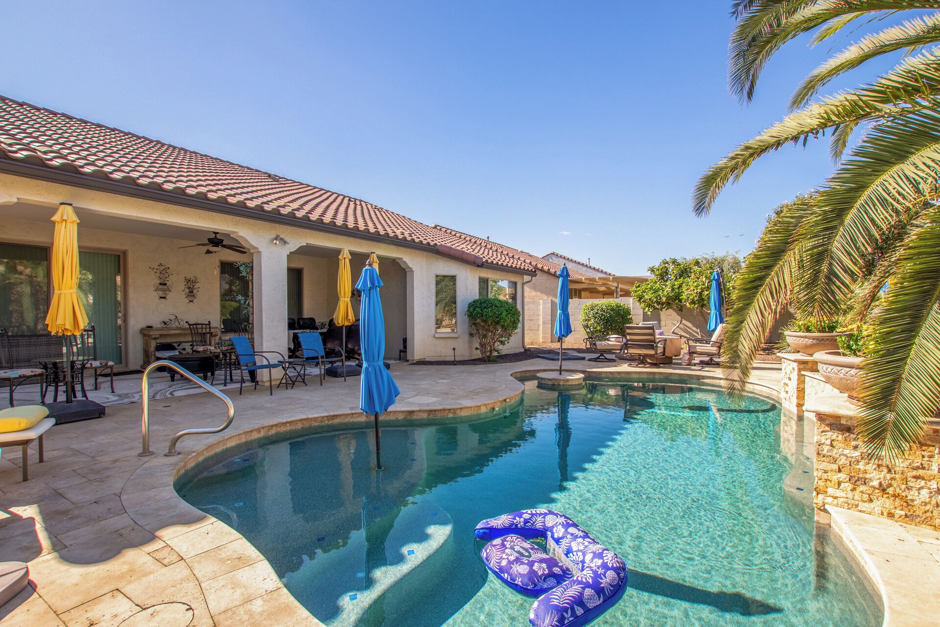 Piscine extérieure, piscine chauffée