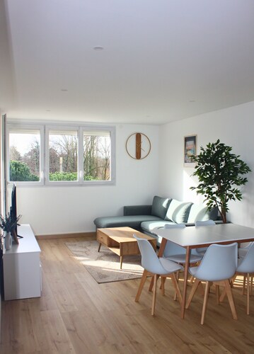 Appt. refait à neuf avec balnéo, idéalement situé près du centre de Mérignac