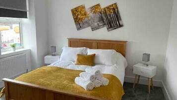 1 bedroom, iron/ironing board, travel cot, free WiFi