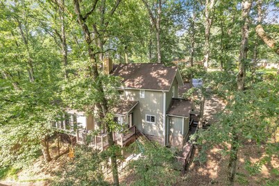 Vintage 4BR Retreat with Game Room & Fire Pit