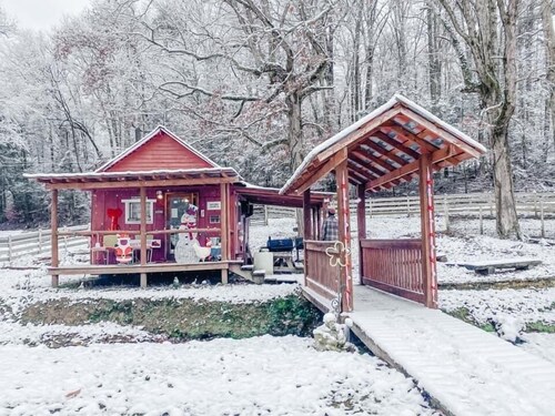 20% off March! Horses, goats, chickens, VIEWS