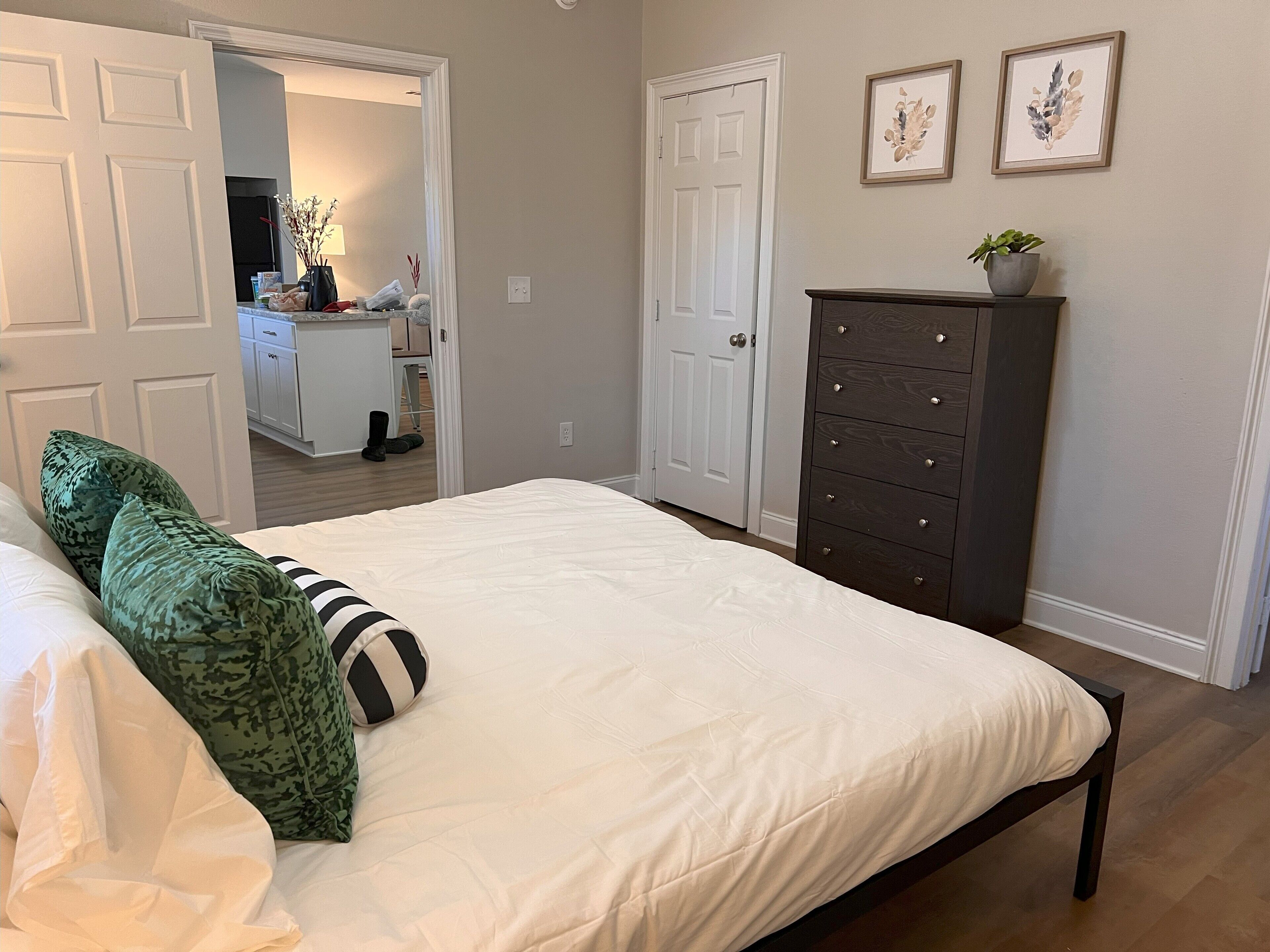 4 chambres, Wi-Fi gratuit, draps fournis