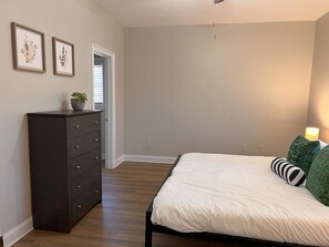 4 habitaciones, wifi gratis y ropa de cama 