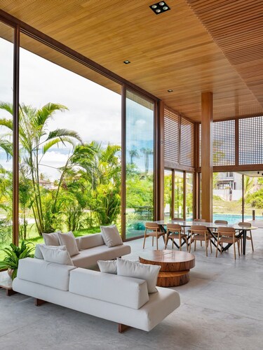 Mansão em Praia do Forte Vista Mar, Condominio Piscinas Naturais - Jangadas