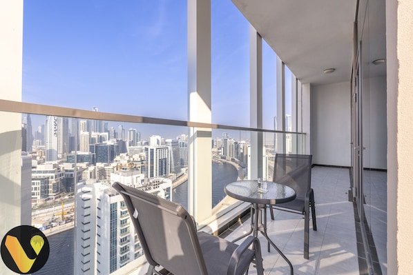 Luxury Apartment | Balcony view - Bayz Burj Khalifa Views near Dubai Mall (Dubai)