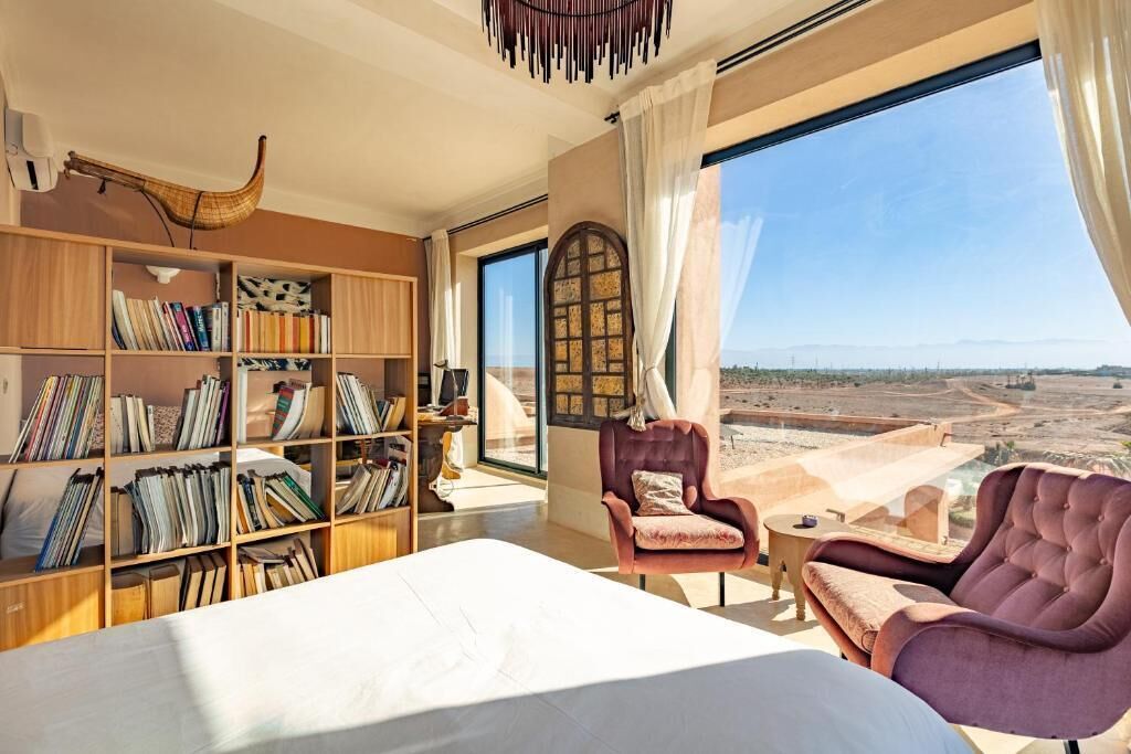 4 dormitorios, caja fuerte, tabla de planchar con plancha