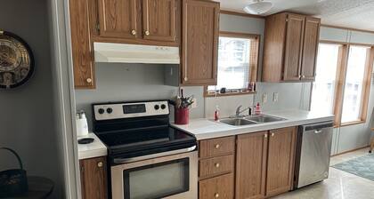 Country View Escapes located in Piggott Arkansas 72454 Cozy, relaxing atmosphere