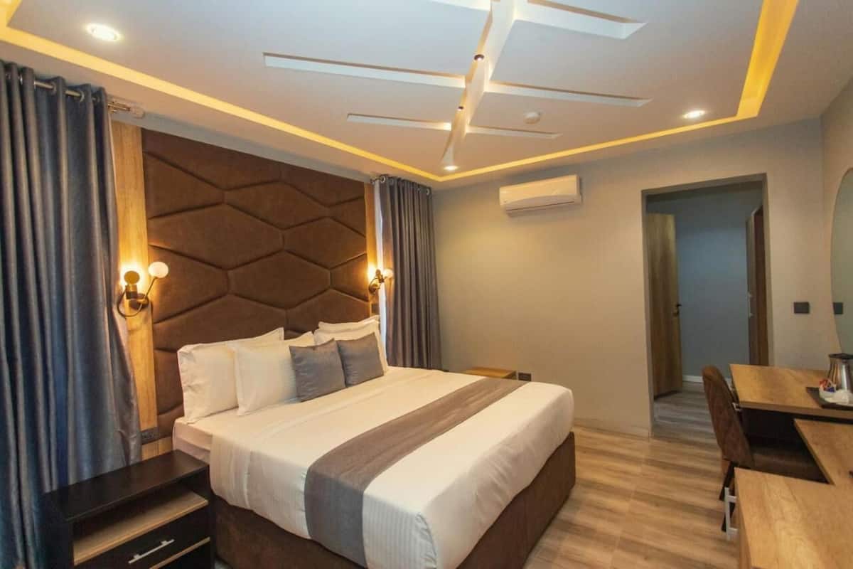 1 bedroom, in-room safe, free WiFi