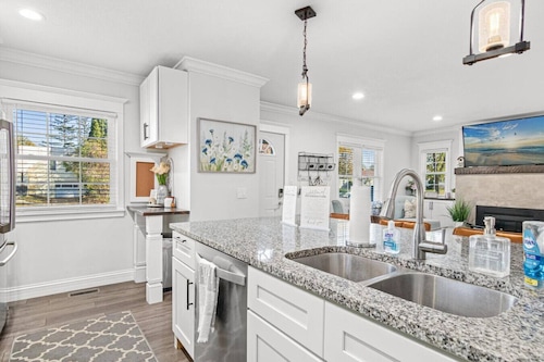 Southie Paradise: Minutes to Xcel Energy Center