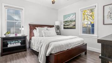 3 camere, una scrivania, ferro/asse da stiro, Wi-Fi