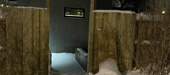 Lyxigt Boende med Bastu Kallpool och Närhet Till Fantastiska Restauranger!