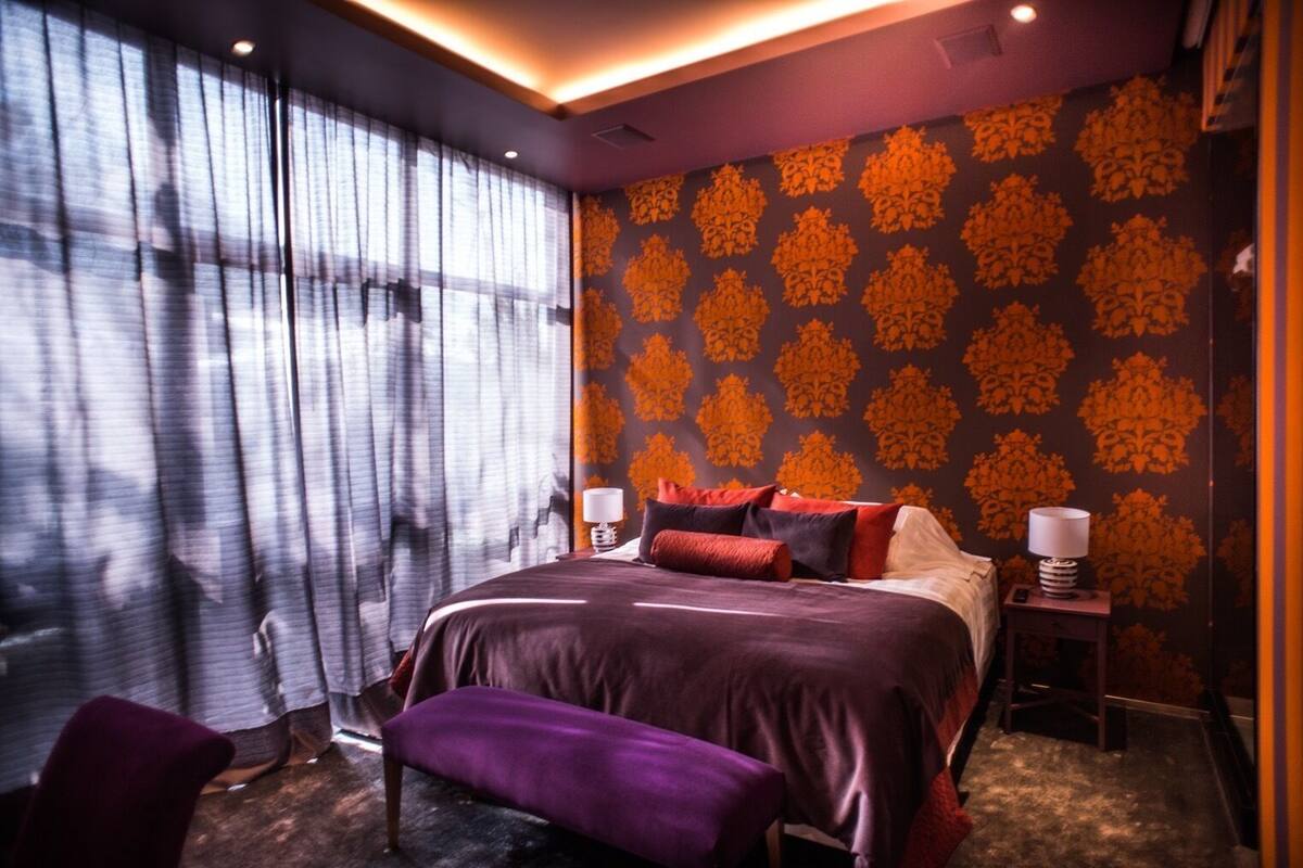 Exclusieve tweepersoonskamer | Luxe beddengoed, donzen dekbedden, individueel gedecoreerd