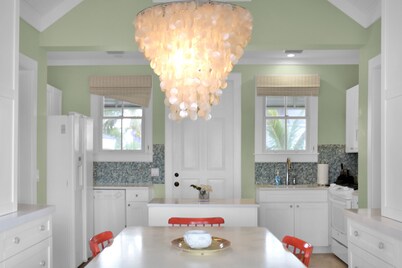 2 Bed 2 Bath Waterfront House located in Schooner Bay, Abaco