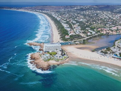 Castleton 19B Family friendly  apartment, in a secure resort, in Plettenberg Bay