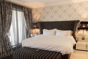 Deluxe Room | 1 bedroom, individually decorated, individually furnished, desk - Alheri Royal Apartment (Abuja)