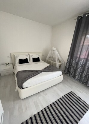 2 Schlafzimmer, Bügeleisen/Bügelbrett, Reisekinderbett, kostenloses WLAN