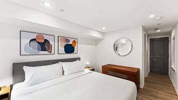 2 bedrooms, desk, iron/ironing board, travel crib