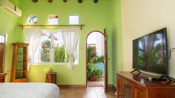 3 多间卧室、熨斗/熨衣板、WiFi、床单