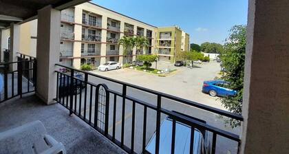 Cozy apartment, family-friendly and close to everything!!