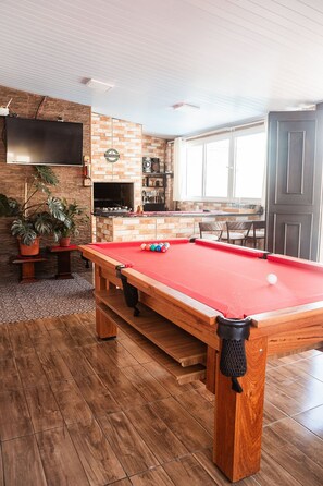 Honeymoon-Haus, Poolzugang | Spielezimmer