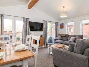 Living area - Bowness Bay Lodge (Windermere)