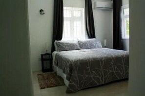 2 chambres, fer et planche à repasser, Wi-Fi gratuit, draps fournis