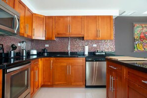 Fridge, microwave, oven, stovetop