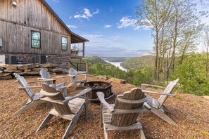 Property grounds - The Ridge Over Looking Center Hill Lake (Smithville)