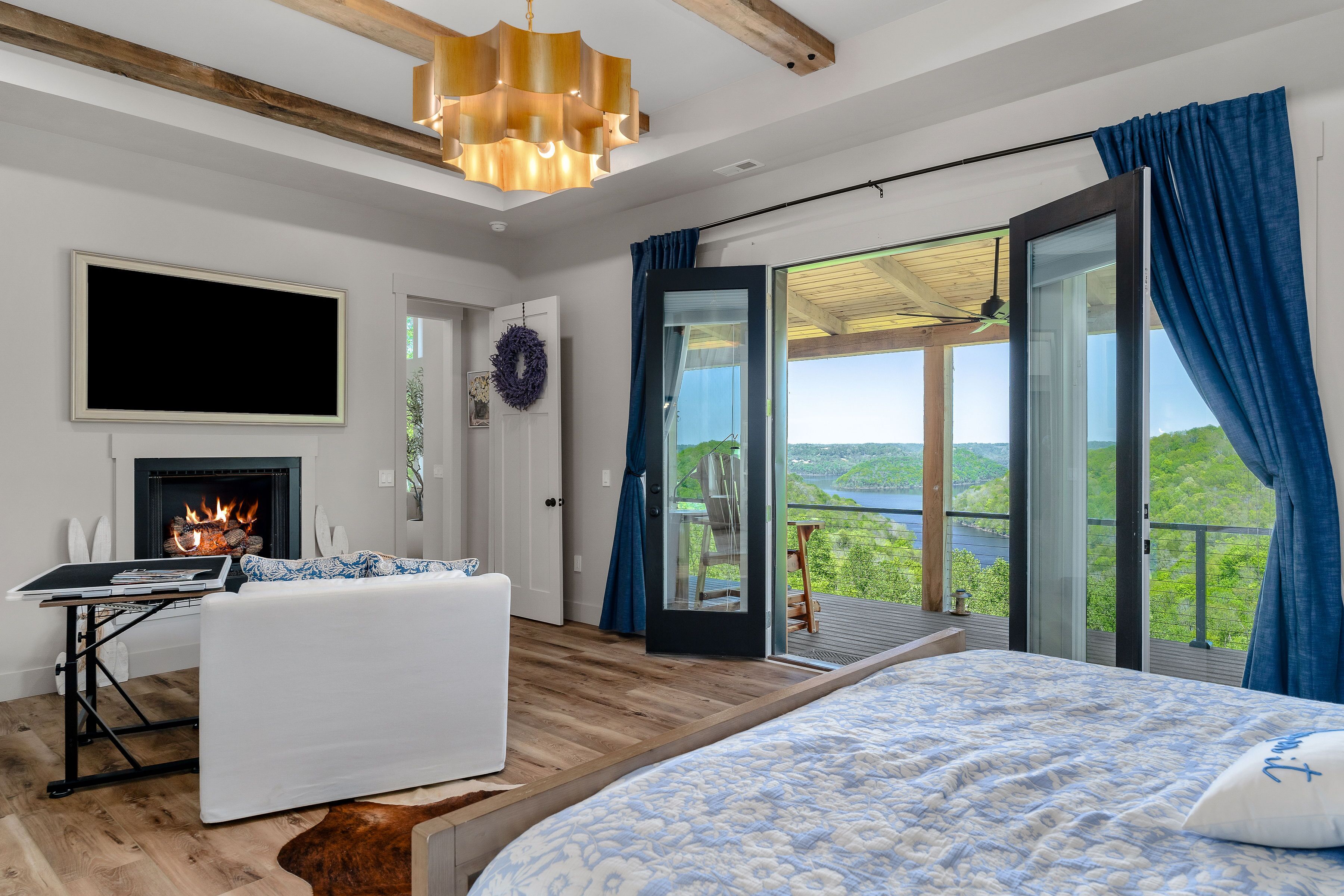 4 bedrooms, WiFi, bed sheets