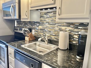 Private kitchen - Rita's Restful Oceanview (Atlantic Beach)