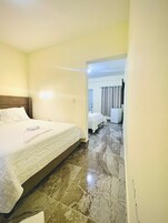 Iron/ironing board, free WiFi