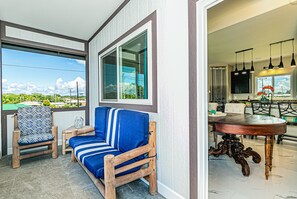 Smart TV - Hilo Town Center home (Hilo)