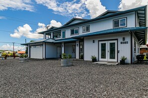Exterior - Hilo Town Center home (Hilo)