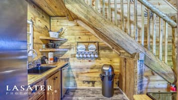 Frigorífic, microones, forn i placa de cuina