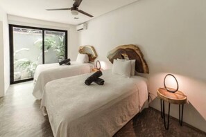 2 bedrooms, WiFi, bed sheets