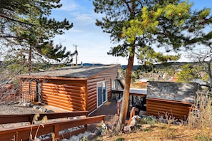 Exterior - HOT TUB Cold Plunge Sauna Peak to Peak Retreat (Nederland)