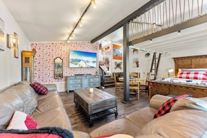 Smart TV, fireplace, stereo, printers - HOT TUB Cold Plunge Sauna Peak to Peak Retreat (Nederland)