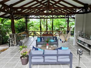 Terrace/patio - Beautiful Home set in Paradise with Jacuzzi & Pool (La Fortuna)