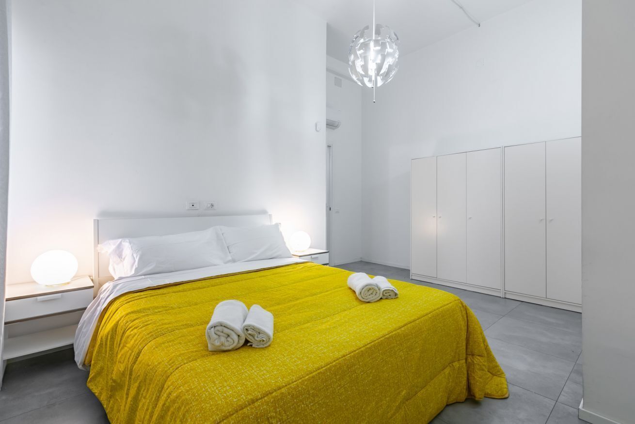 1 slaapkamer, een strijkplank/strijkijzer, wifi, beddengoed