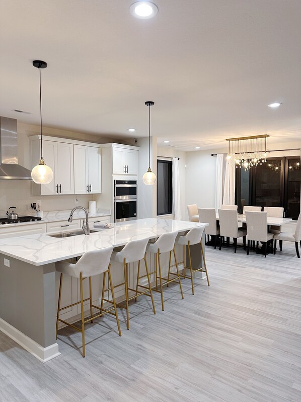 Microwave, oven, stovetop, dishwasher - Embrace Tranquility: A modern retreat home where serenity meets style (Elizabeth City)