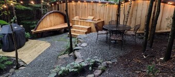 Osprey Cabin at Walker Pond by Vermont Tree Cabin
