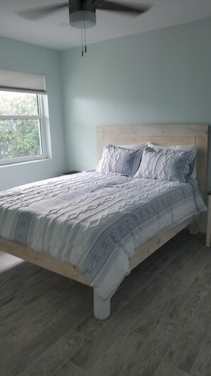 3 bedrooms, free WiFi, bed sheets - The Green Grouper, oversized beach villa. (Central Abaco , Treasure Cay)