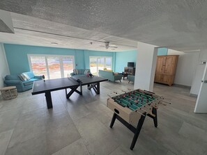 Spielezimmer