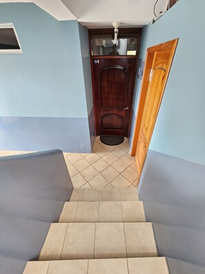 Interior - Endemic Suite - Apartamento con Azotea Vista 360 (Puerto Ayora)