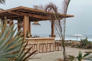 Beach bar - Casa Yuma, Puerto Escondido - Adults Only (Puerto Escondido)