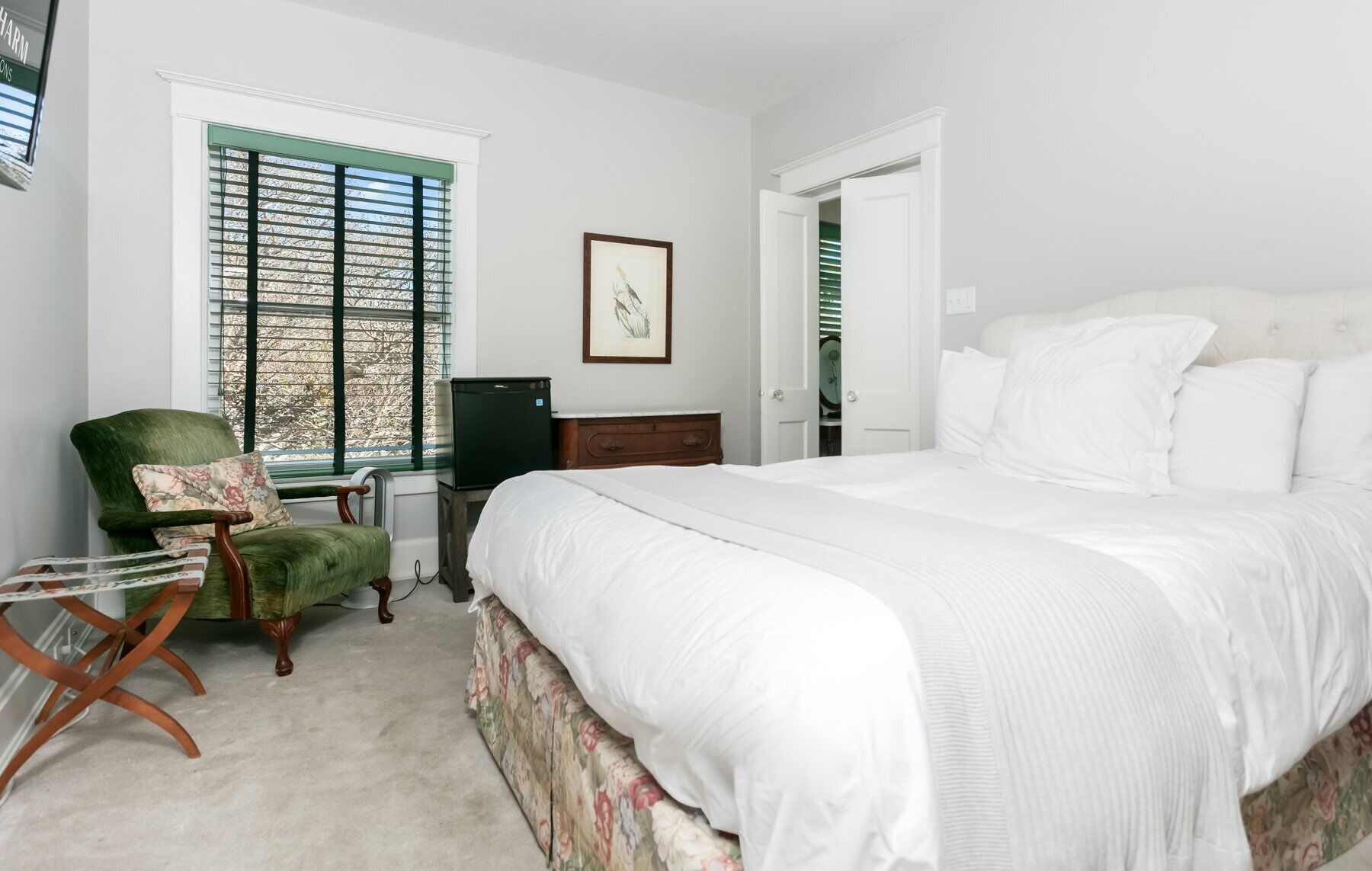 1 slaapkamer, een strijkplank/strijkijzer, gratis wifi, beddengoed